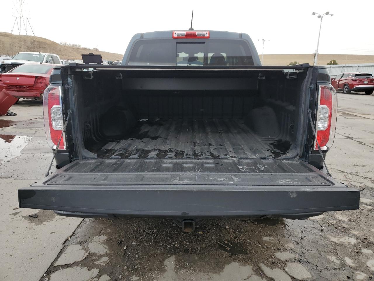 2018 GMC Canyon VIN 1GTP6CE1XJ1173875 Copart auction photo, front end damage thumbnail 6