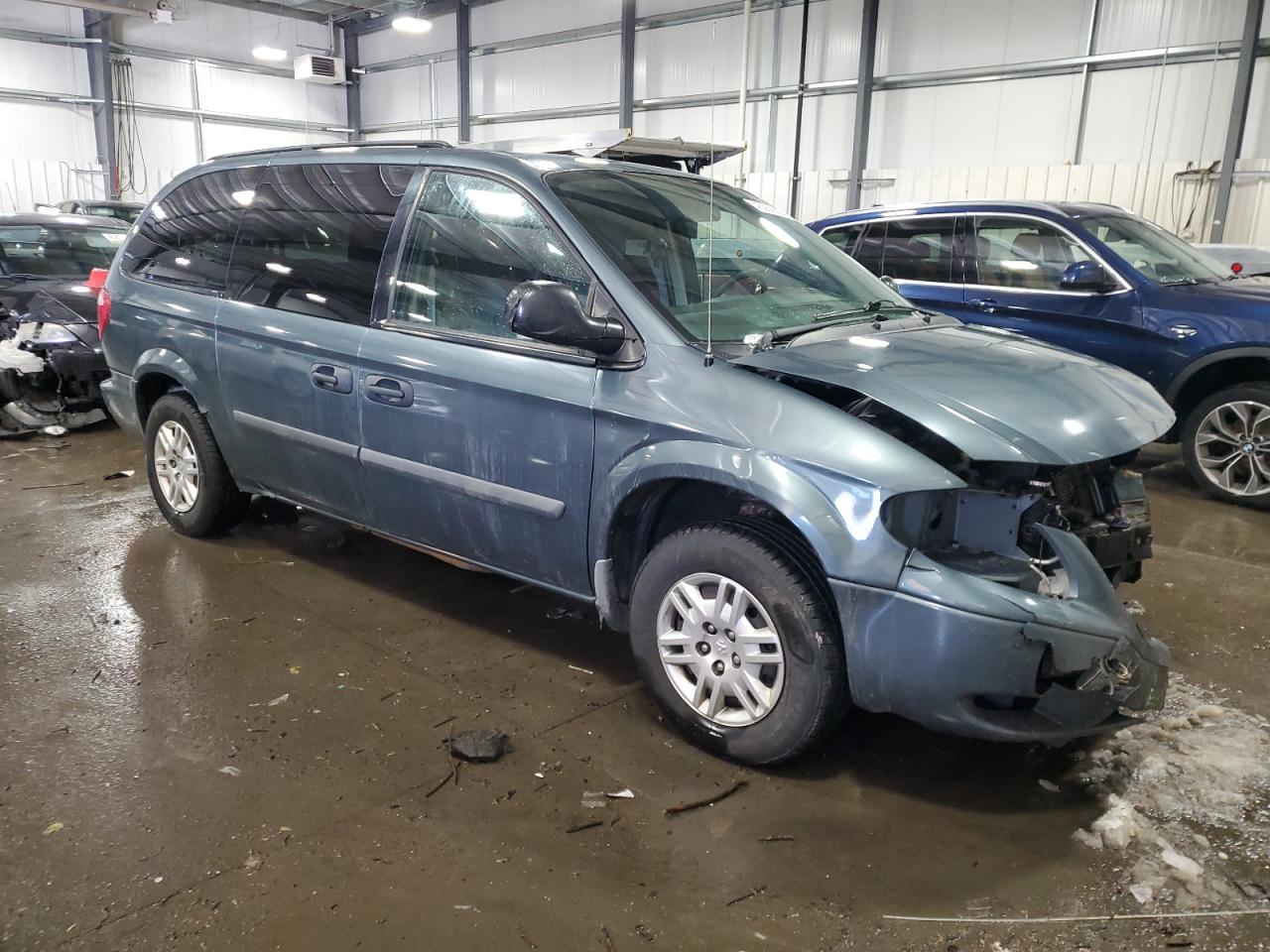2007 Dodge Caravan VIN 1D4GP24R67B166619 Copart auction photo, front end / rear end damage thumbnail 4