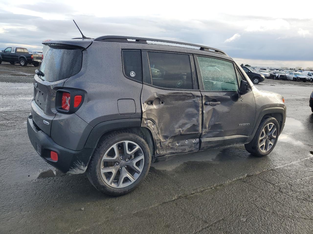 2017 Jeep Renegade VIN ZACCJABB6HPF43566 Copart auction photo, side damage thumbnail 3