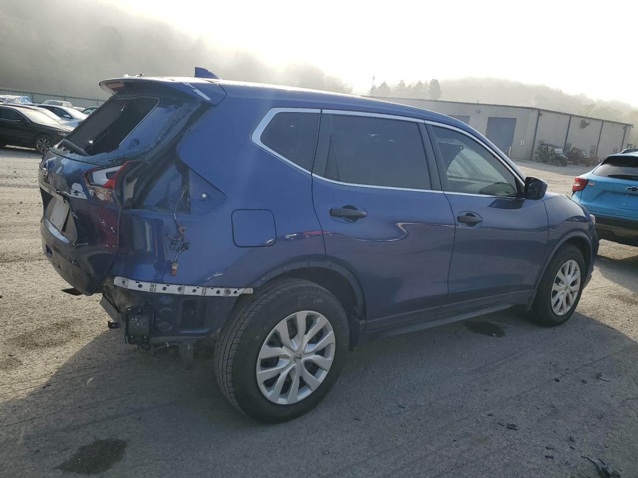 2018 Nissan Rogue VIN KNMAT2MT4JP615137 Copart auction photo, rear end damage thumbnail 3