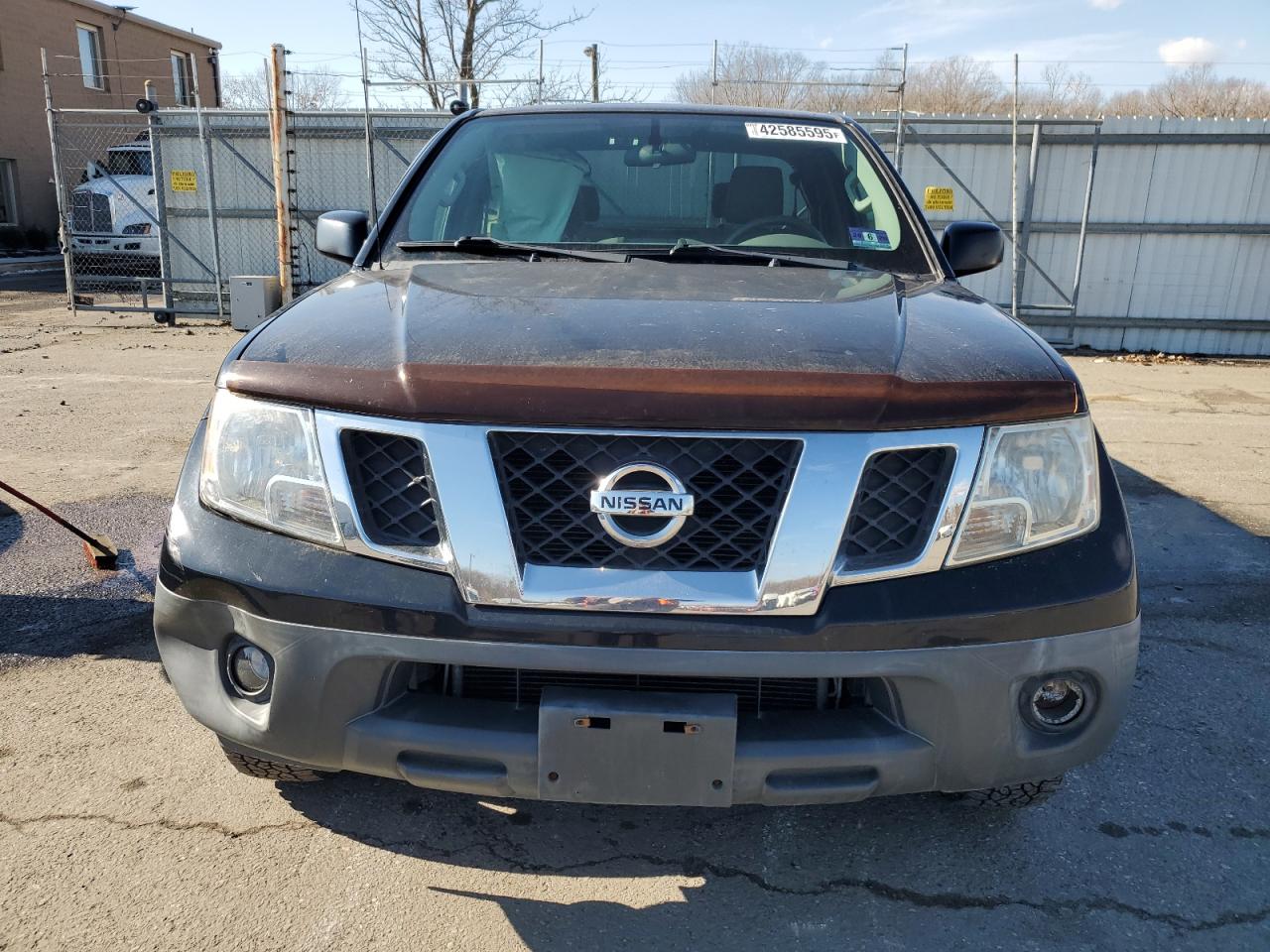 2015 Nissan Navara (Frontier) VIN 1N6BD0CT5FN742597 Copart auction photo, side damage thumbnail 5