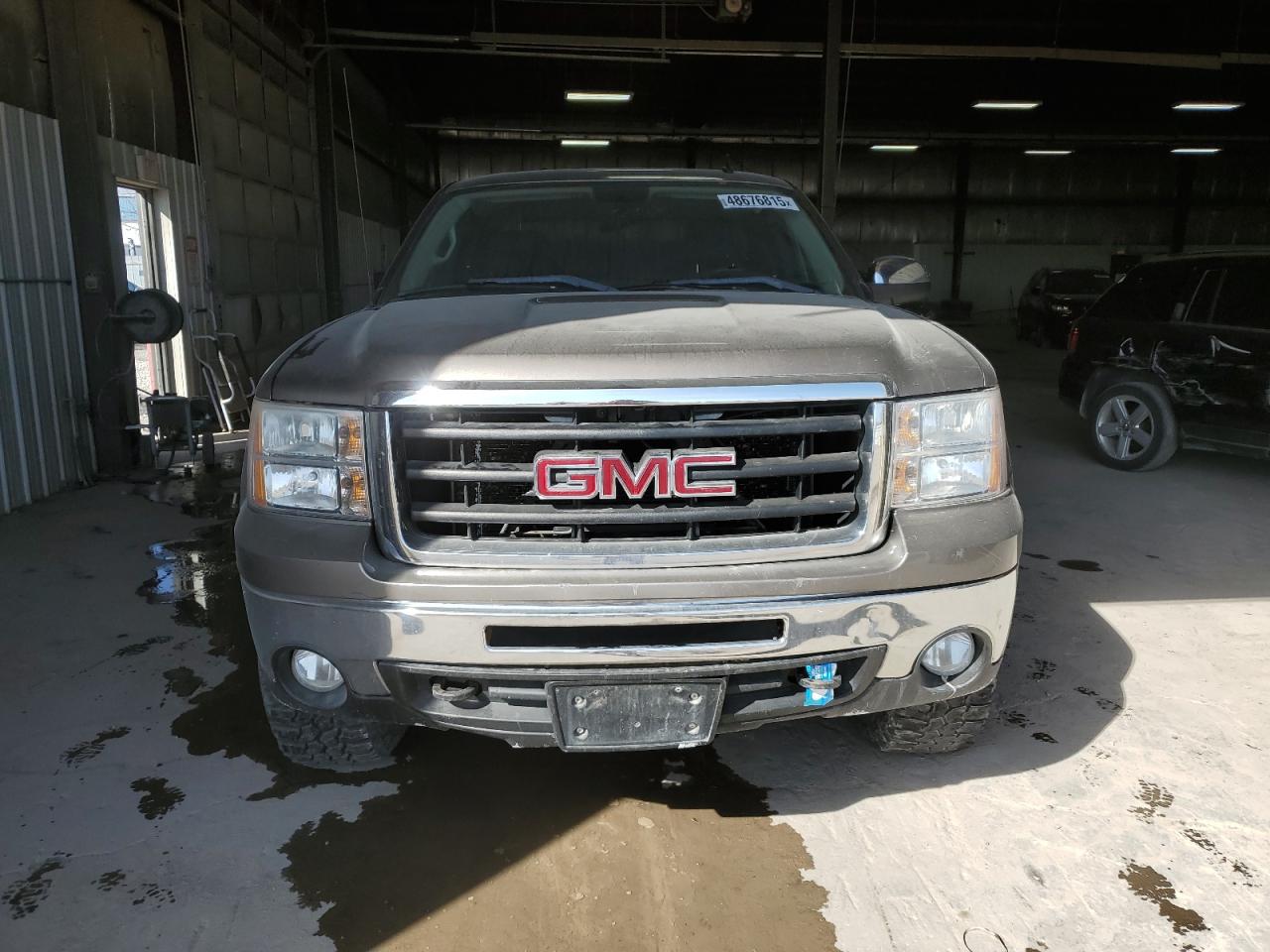 2011 GMC Sierra VIN 1GTR2VE39BZ290822 Copart auction photo, side / minor dent/scratches damage thumbnail 5