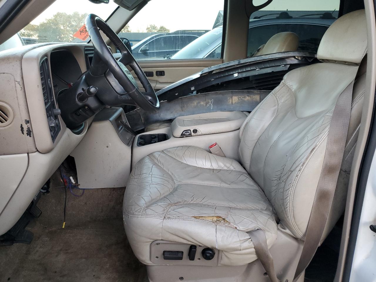 2002 GMC Yukon VIN 3GKEC16ZX2G223562 Copart auction photo, front end damage thumbnail 7