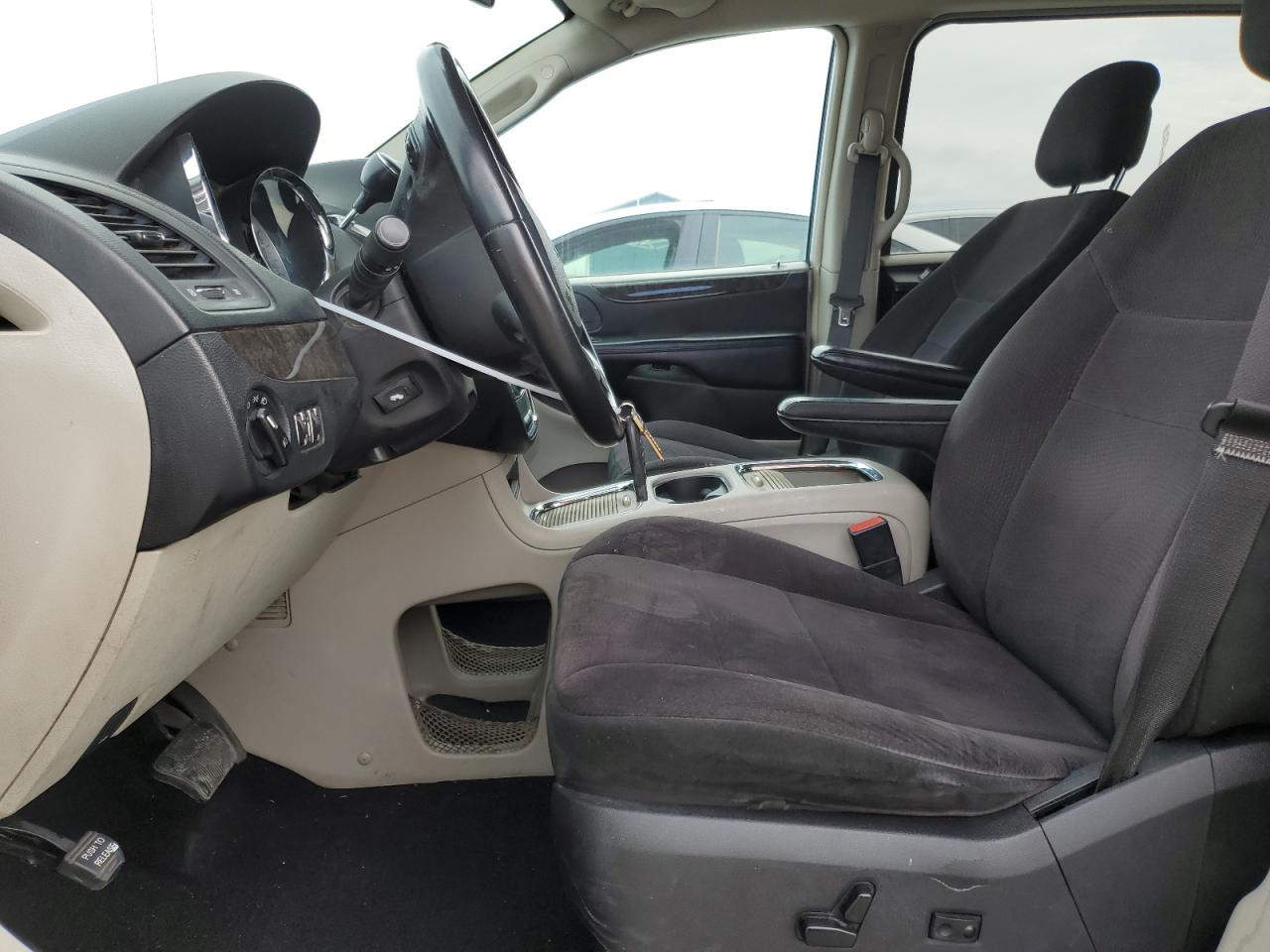 2011 Dodge Caravan VIN 2D4RN5DG7BR672288 Copart auction photo, rear end / front end damage thumbnail 7