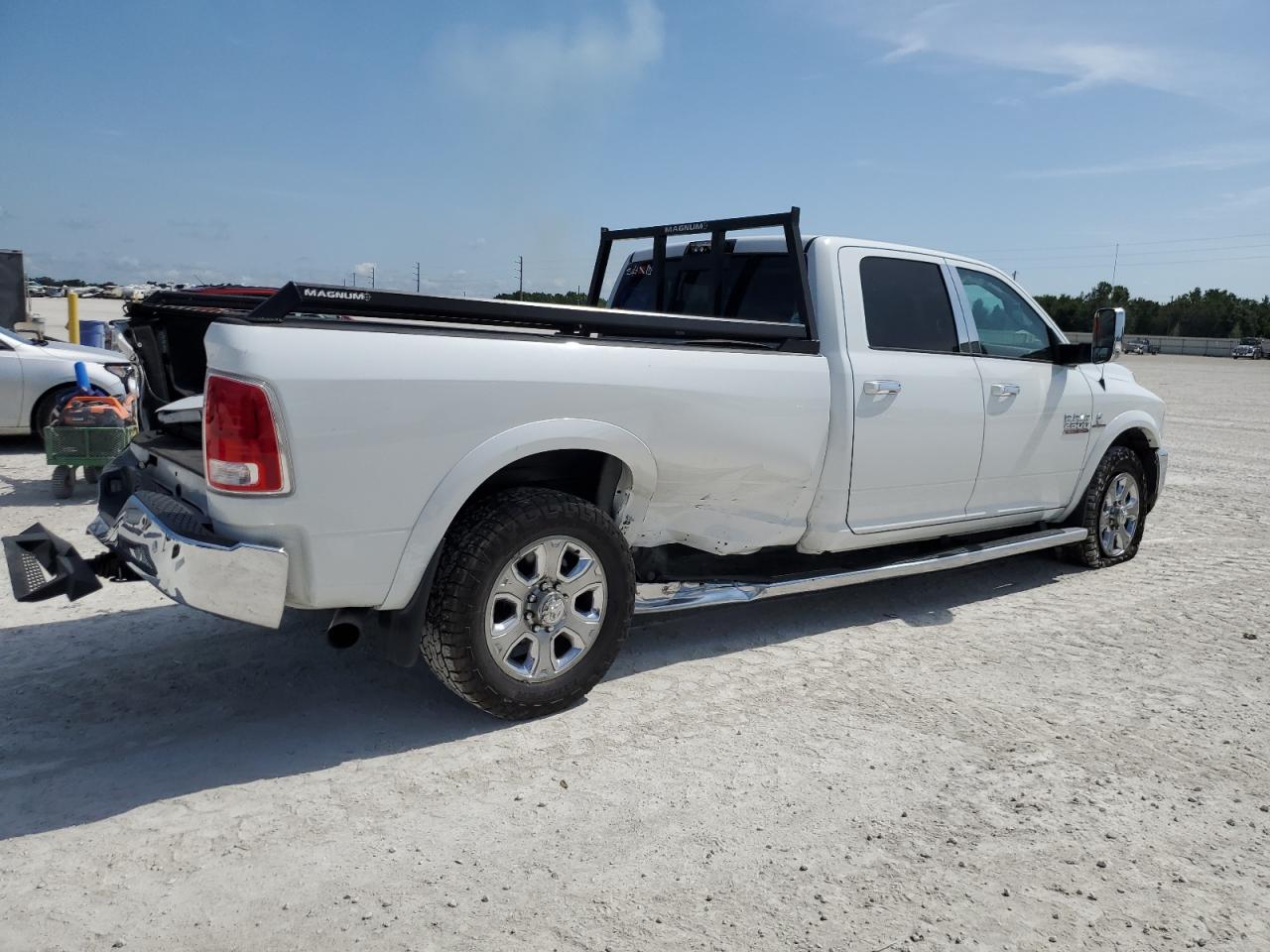 2018 RAM 2500 VIN 3C6UR4KL0JG354837 Copart auction photo, side / rear end damage thumbnail 3