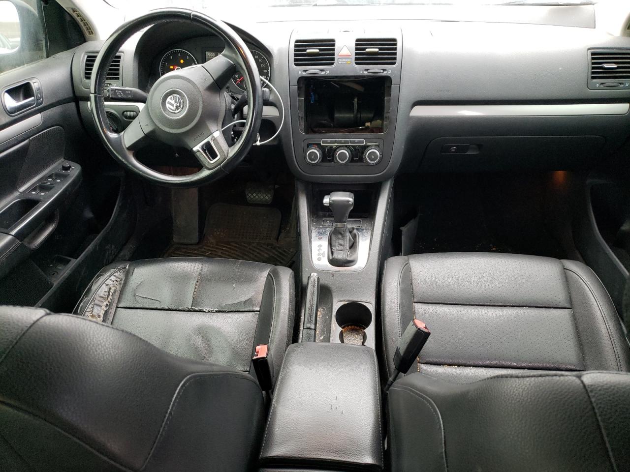 2010 Volkswagen Jetta VIN 3VWRX7AJ3AM147718 Copart auction photo, front end / hail damage thumbnail 8