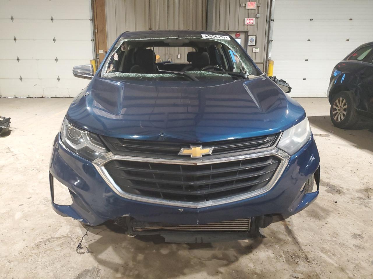 2019 Chevrolet Equinox VIN 3GNAXKEV2KL155310 Copart auction photo, front end / side damage thumbnail 5