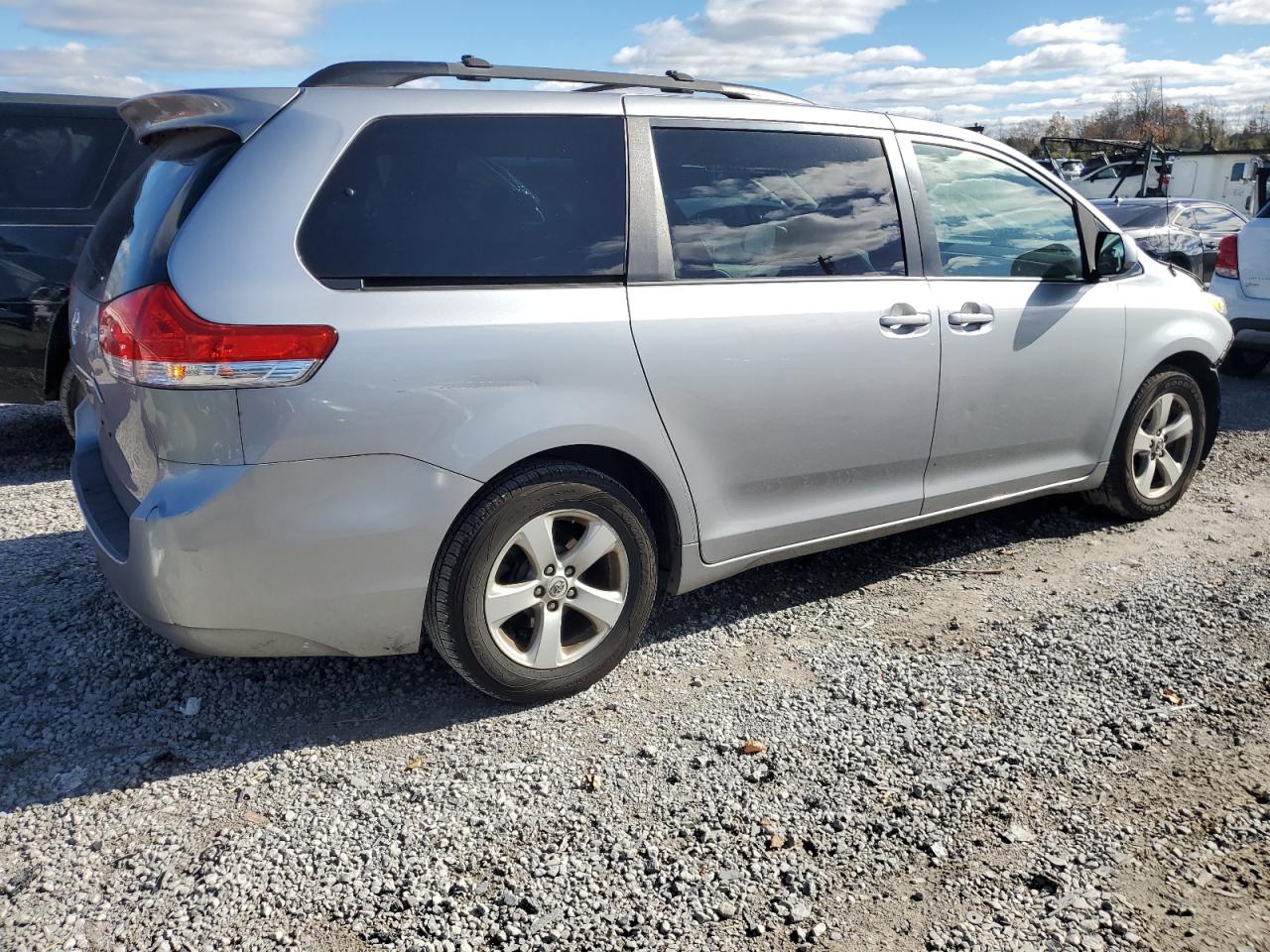 2012 Toyota Sienna VIN 5TDKK3DC5CS232023 Copart auction photo, front end damage thumbnail 3