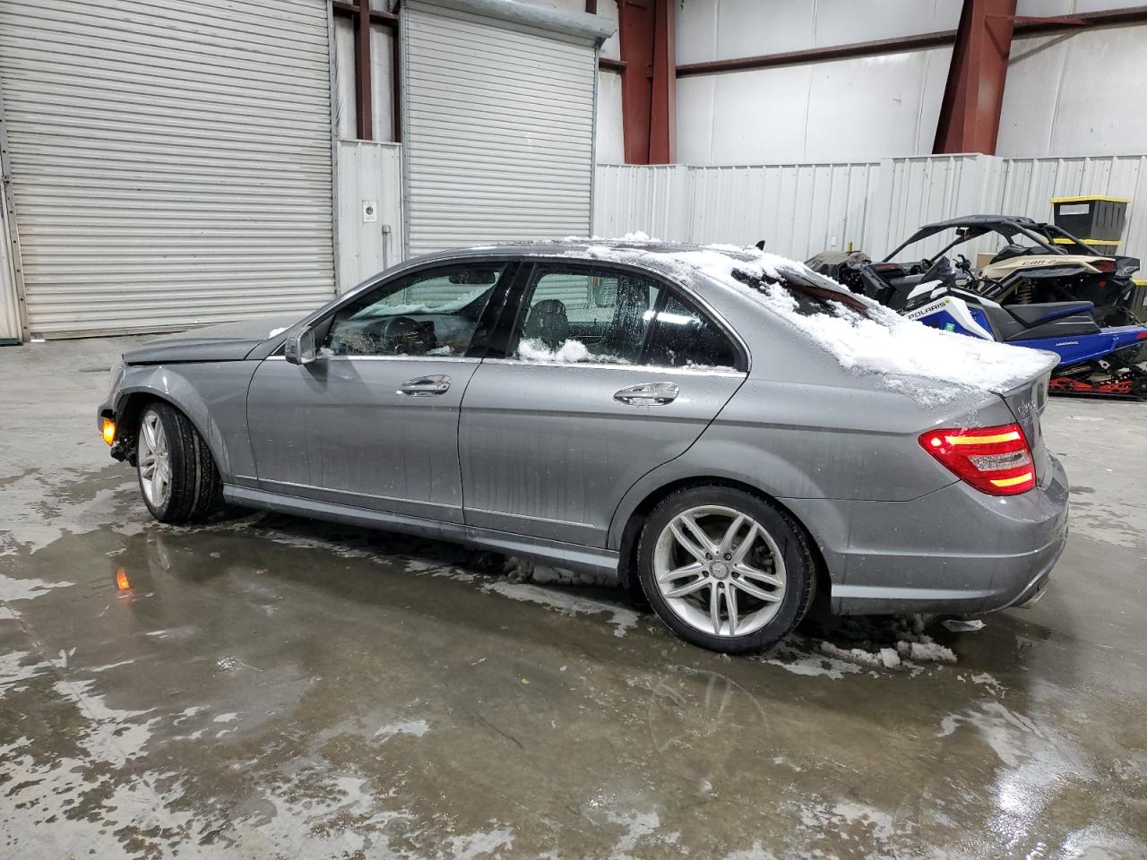2012 Mercedes-Benz C-klasse VIN WDDGF8BB2CR193624 Copart auction photo, front end damage thumbnail 2