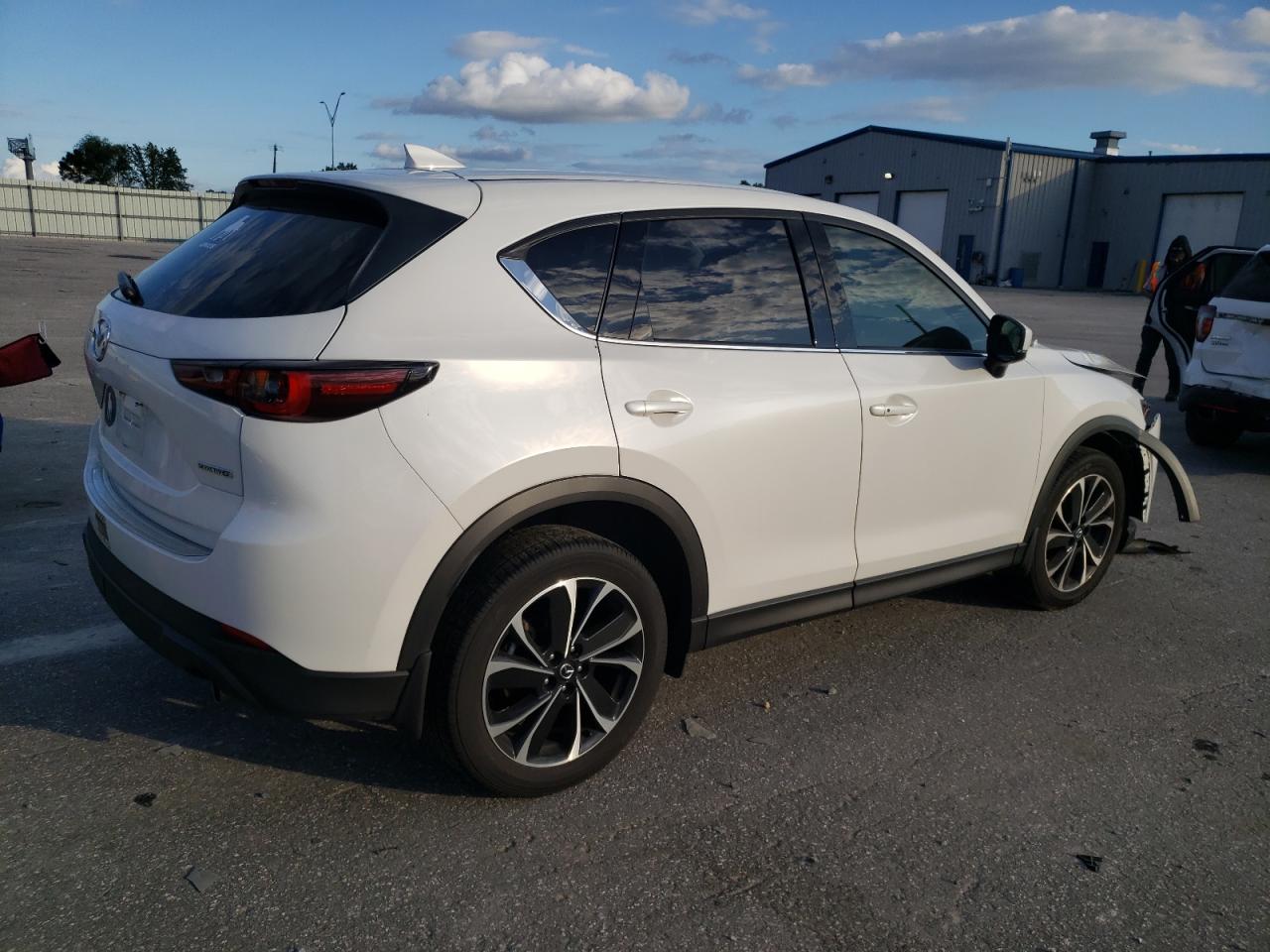 2023 Mazda CX-5 VIN JM3KFBEM9P0149281 Copart auction photo, front end damage thumbnail 3