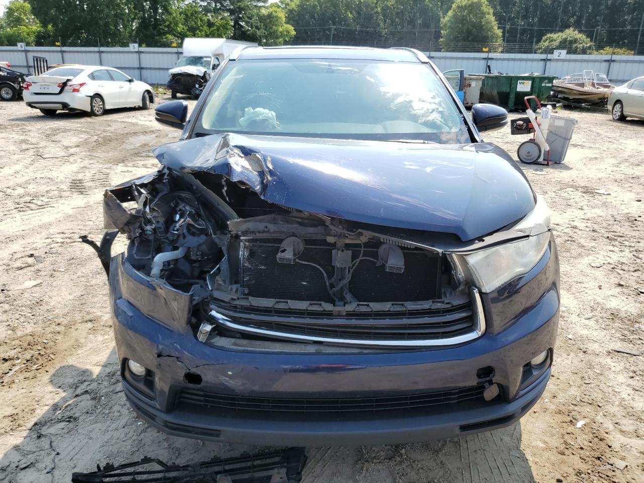 2015 Toyota Highlander VIN 5TDKKRFHXFS118972 Copart auction photo, front end damage thumbnail 5