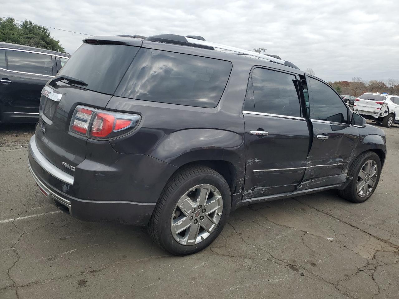 2016 GMC Acadia VIN 1GKKVTKD9GJ107682 Copart auction photo, side / minor dent/scratches damage thumbnail 3