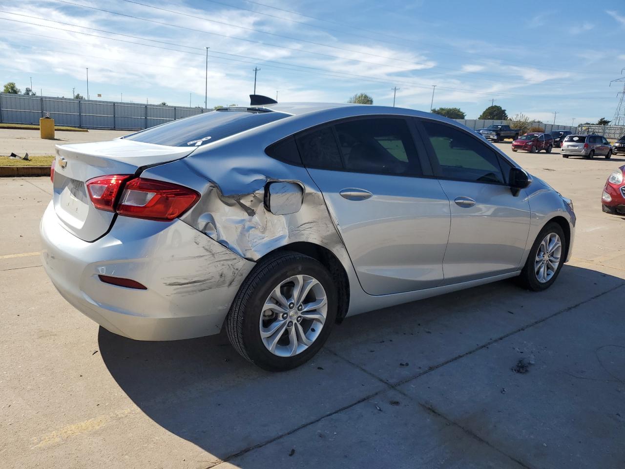 2019 Chevrolet Cruze VIN 1G1BC5SM7K7107630 Copart auction photo, side / rear end damage thumbnail 3