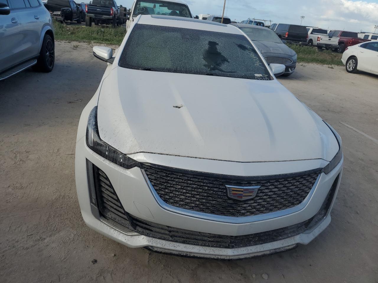 2020 Cadillac CT5 VIN 1G6DW5RKXL0124222 Copart auction photo, water/flood / minor dent/scratches damage thumbnail 5