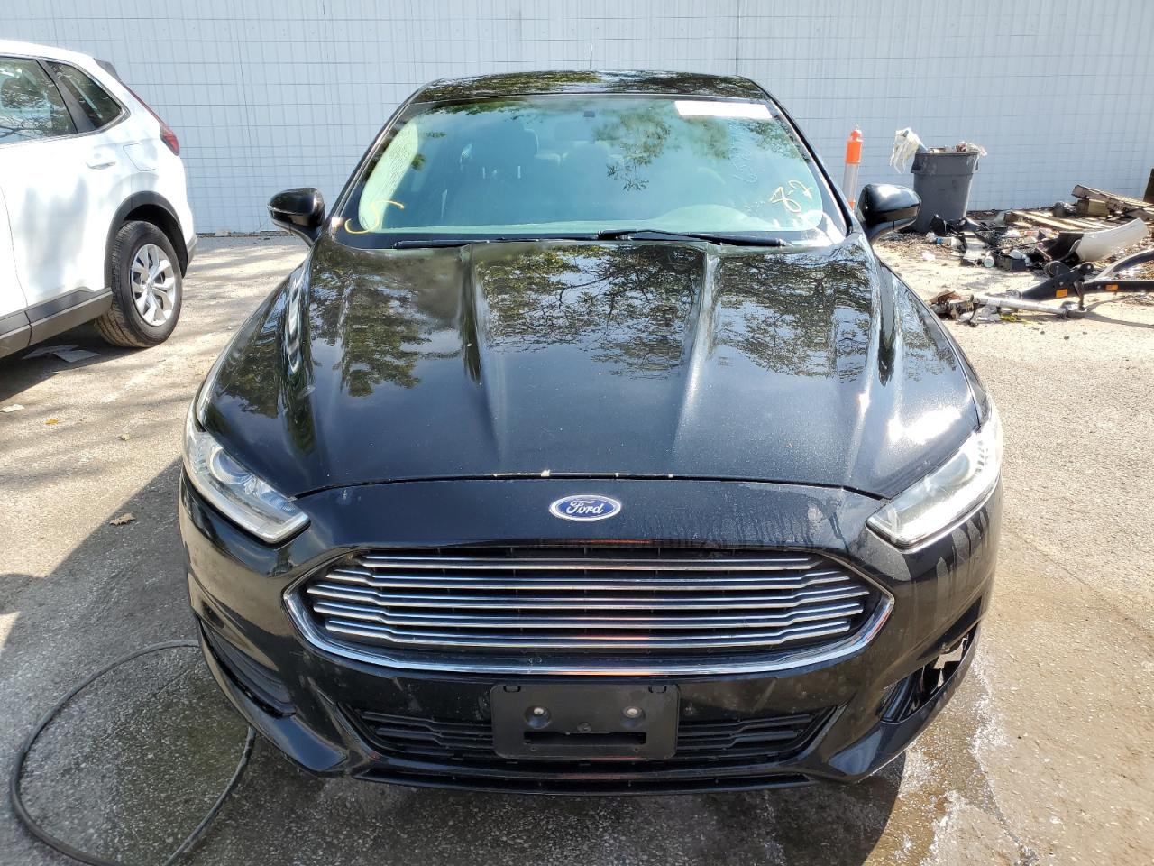 2015 Ford Fusion VIN 1FA6P0G74F5120930 Copart auction photo, vandalism damage thumbnail 5