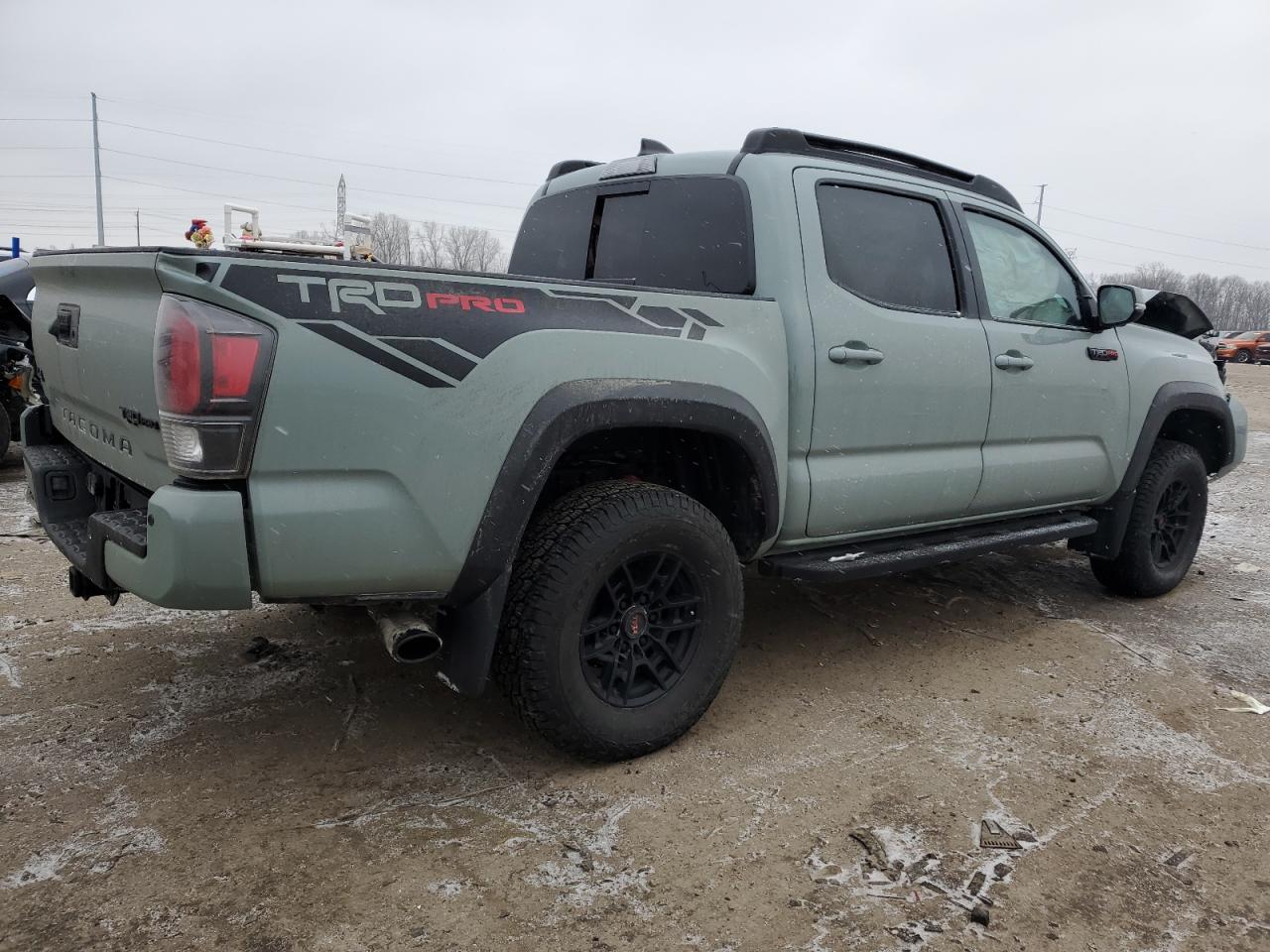 2021 Toyota Tacoma VIN 5TFCZ5AN6MX266212 Copart auction photo, front end / rear end damage thumbnail 3