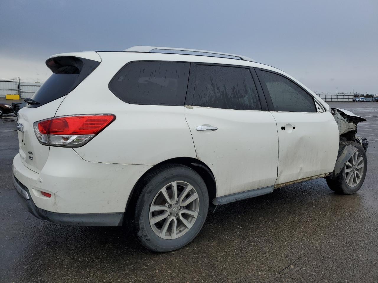 2014 Nissan Pathfinder VIN 5N1AR2MM5EC644131 Copart auction photo, front end / side damage thumbnail 3
