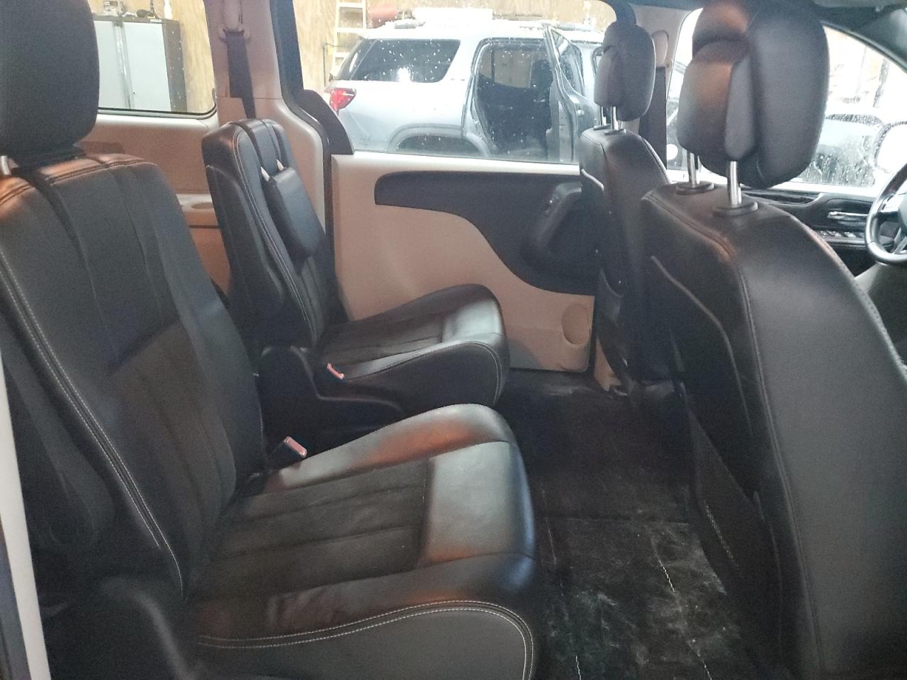 2019 Dodge Caravan VIN 2C4RDGCG9KR556670 Copart auction photo, front end / minor dent/scratches damage thumbnail 11
