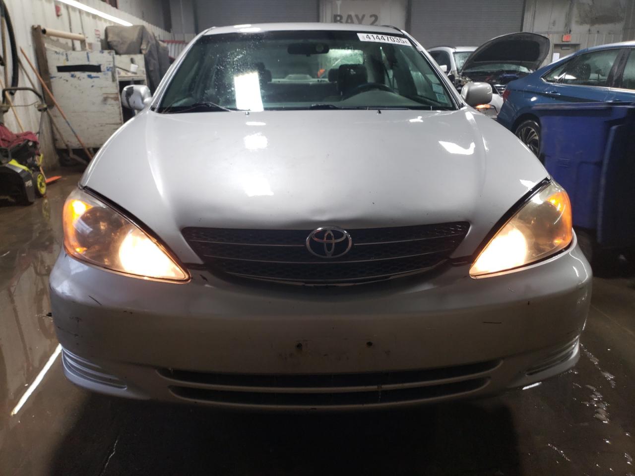 2004 Toyota Camry VIN 4T1BE32K84U305590 Copart auction photo, rear end / front end damage thumbnail 5