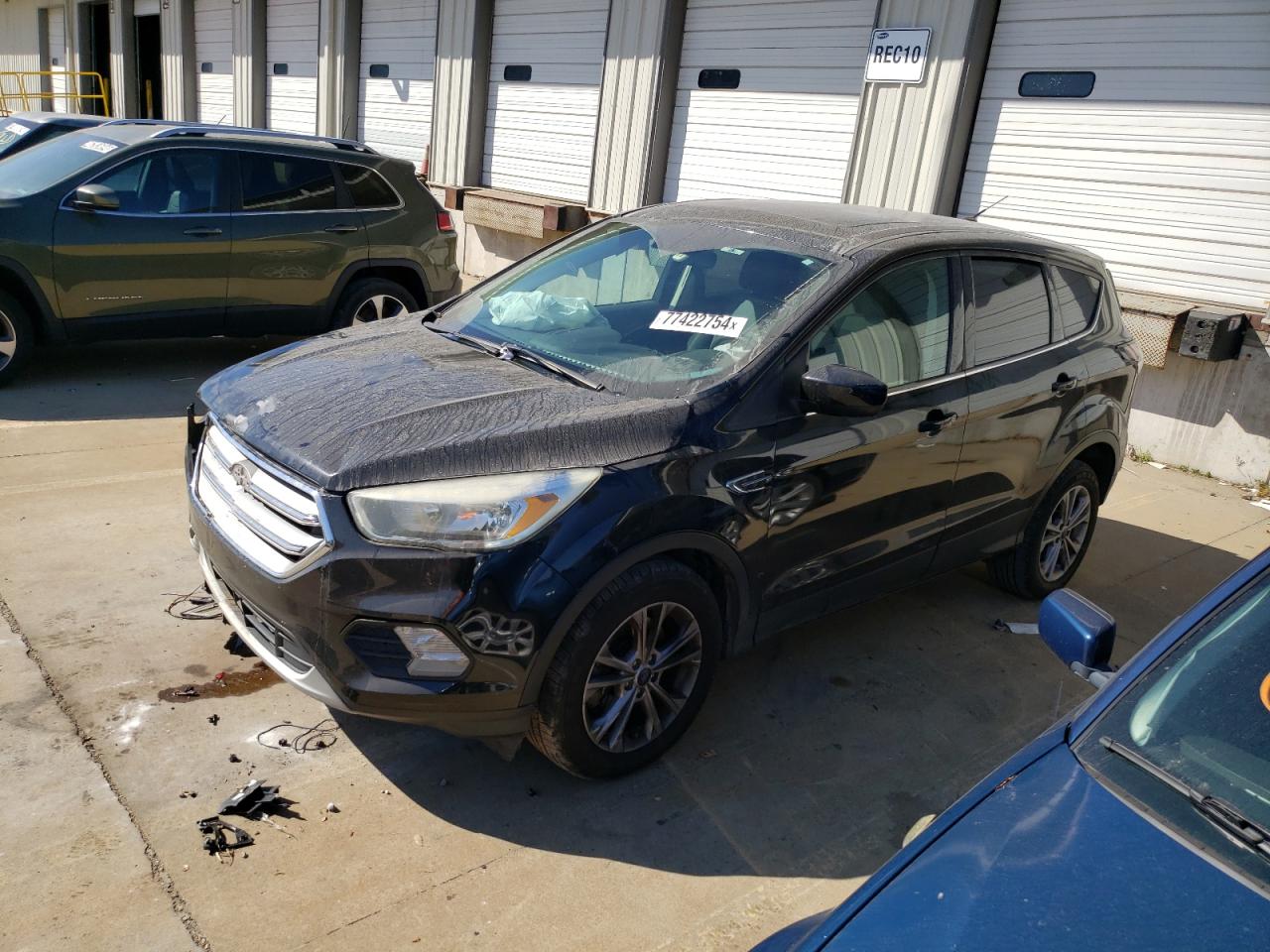 2017 Ford Escape VIN 1FMCU0G98HUE33054