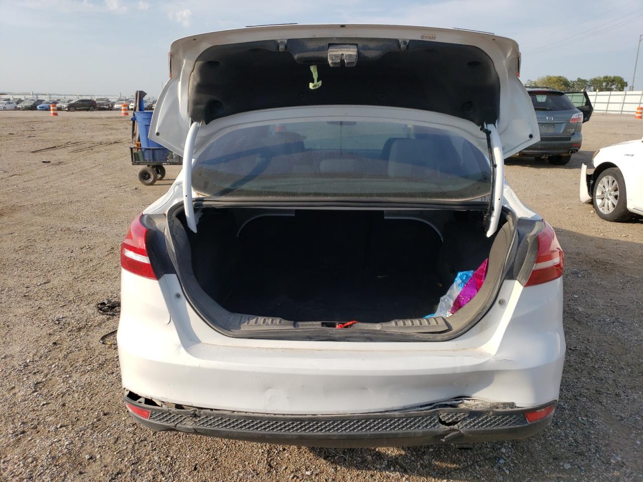 2015 Ford Focus VIN 1FADP3F23FL368791 Copart auction photo, all over / hail damage thumbnail 6