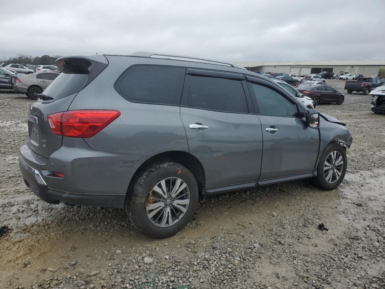 2018 Nissan Pathfinder VIN 5N1DR2MM5JC640636 Copart auction photo, front end / all over damage thumbnail 3