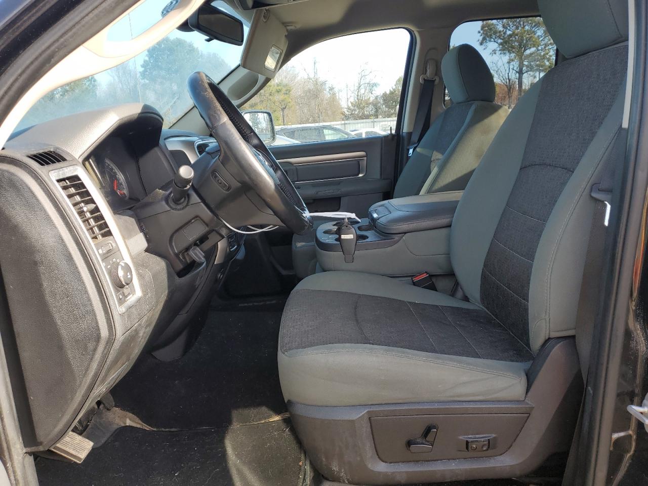 2016 RAM 1500 VIN 1C6RR7GTXGS168238 Copart auction photo, rear end / minor dent/scratches damage thumbnail 7