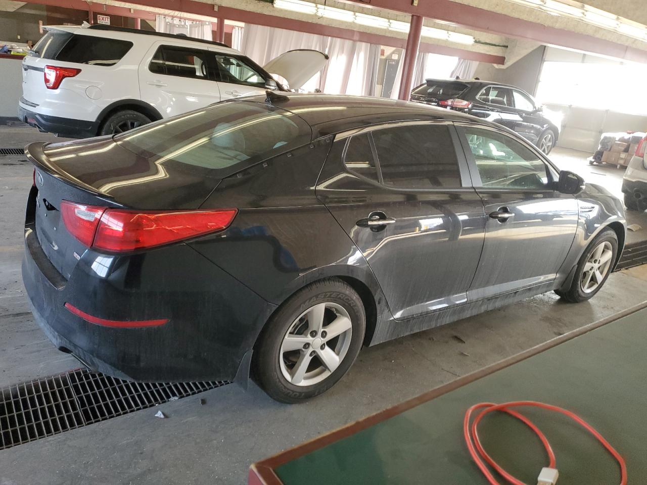 2015 KIA Optima VIN 5XXGM4A78FG415192 Copart auction photo, side / all over damage thumbnail 3