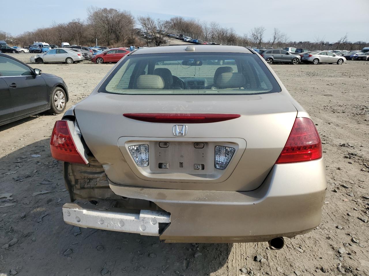 2006 Honda Accord VIN 1HGCM56886A003731 Copart auction photo, rear end / minor dent/scratches damage thumbnail 6