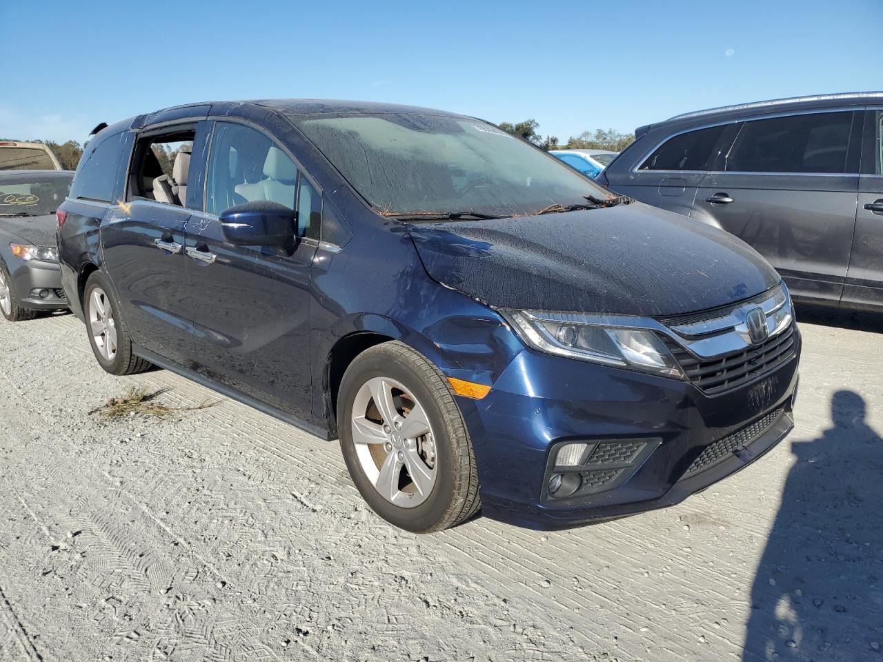 2019 Honda Odyssey VIN 5FNRL6H58KB079407 Copart auction photo, water/flood damage thumbnail 4