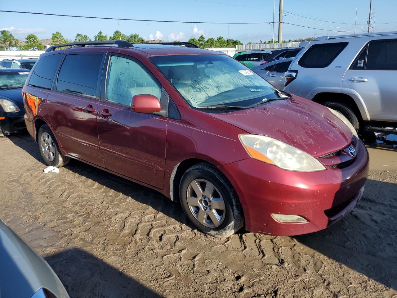 2009 Toyota Sienna VIN 5TDZK22C19S237899 Copart auction photo, water/flood damage thumbnail 4