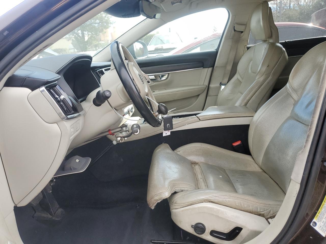 2017 Volvo V90 VIN YV4A22NL3H1002681 Copart auction photo, front end / side damage thumbnail 7