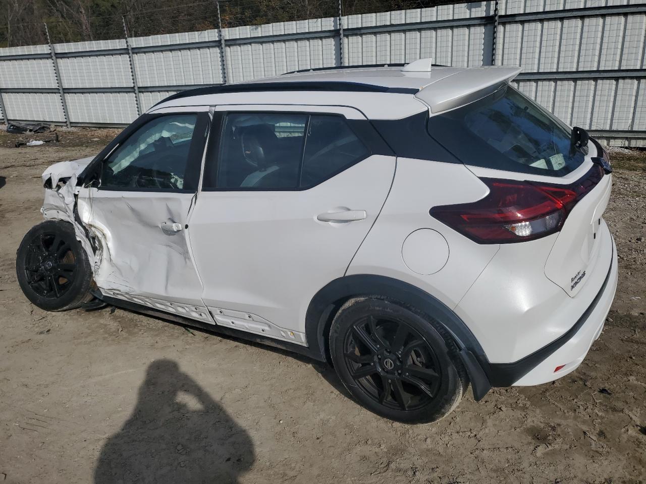 2021 Nissan Kicks VIN 3N1CP5DV0ML540505 Copart auction photo, front end / side damage thumbnail 2