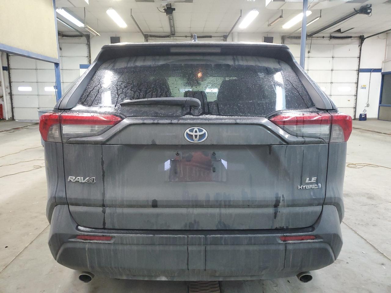 2020 Toyota RAV 4 VIN 2T3L6RFV4LW001770 Copart auction photo, front end damage thumbnail 6