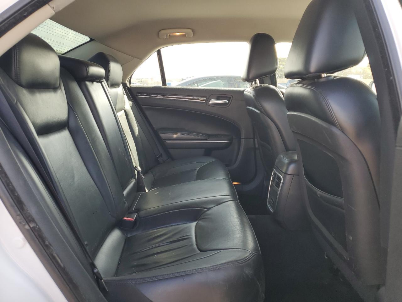 2015 Chrysler 300 VIN 2C3CCAAG1FH876204 Copart auction photo, front end damage thumbnail 10