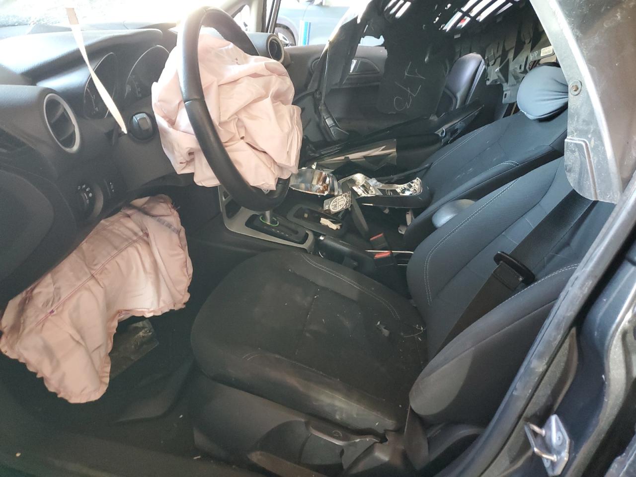 2015 Ford Fiesta VIN 3FADP4BJ8FM189583 Copart auction photo, side / front end damage thumbnail 7