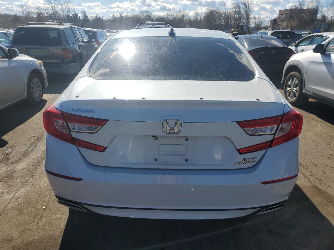 2021 Honda Accord VIN 1HGCV2F30MA000240 Copart auction photo, side / minor dent/scratches damage thumbnail 6