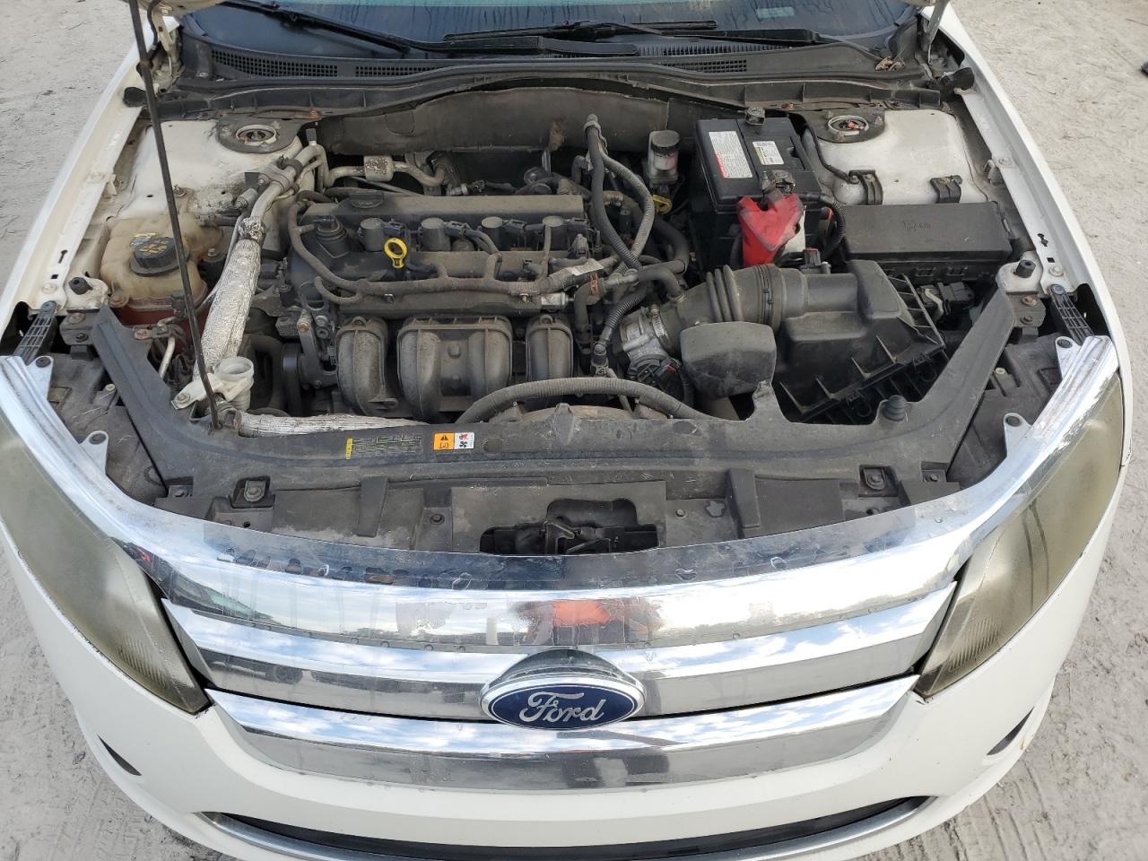 2012 Ford Fusion VIN 3FAHP0GA5CR118715 Copart auction photo, minor dent/scratches damage thumbnail 11