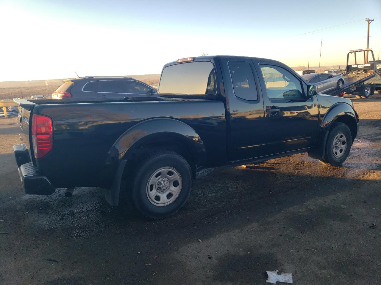 2019 Nissan Navara (Frontier) VIN 1N6BD0CT7KN881401 Copart auction photo, side damage thumbnail 3