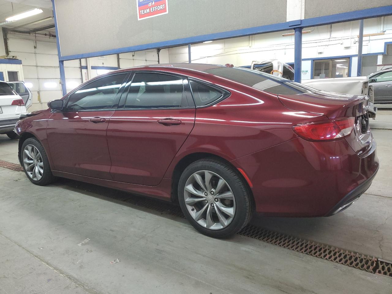 2015 Chrysler 200 VIN 1C3CCCDG9FN556739 Copart auction photo, front end damage thumbnail 2