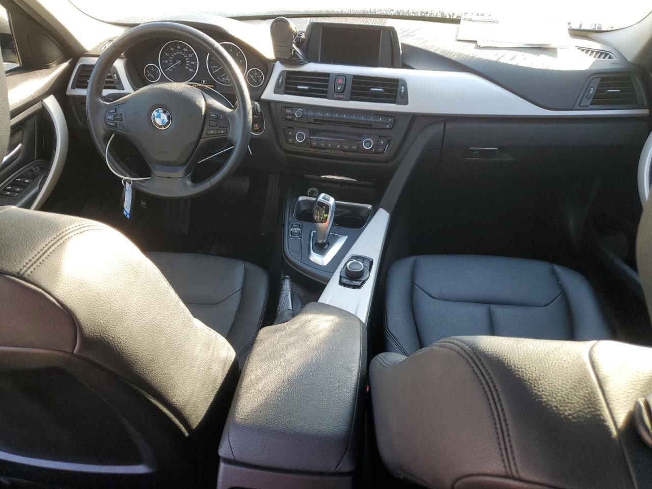 2015 BMW 3er VIN WBA3B1G57FNT03199 Copart auction photo, front end damage thumbnail 8