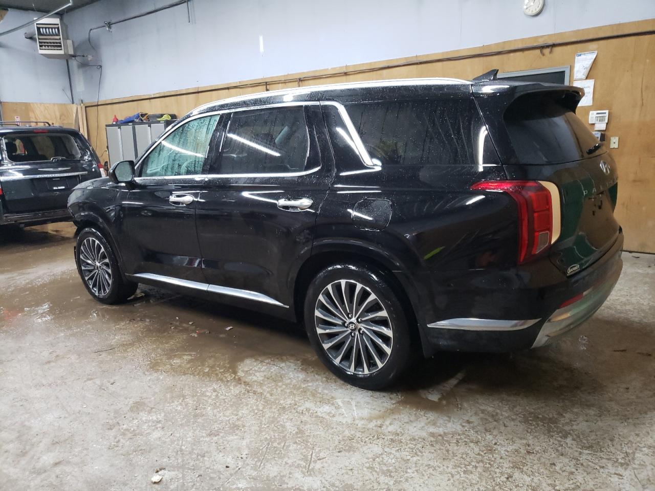 2023 Hyundai Palisade VIN KM8R7DGE2PU615014 Copart auction photo, undercarriage / front end damage thumbnail 2