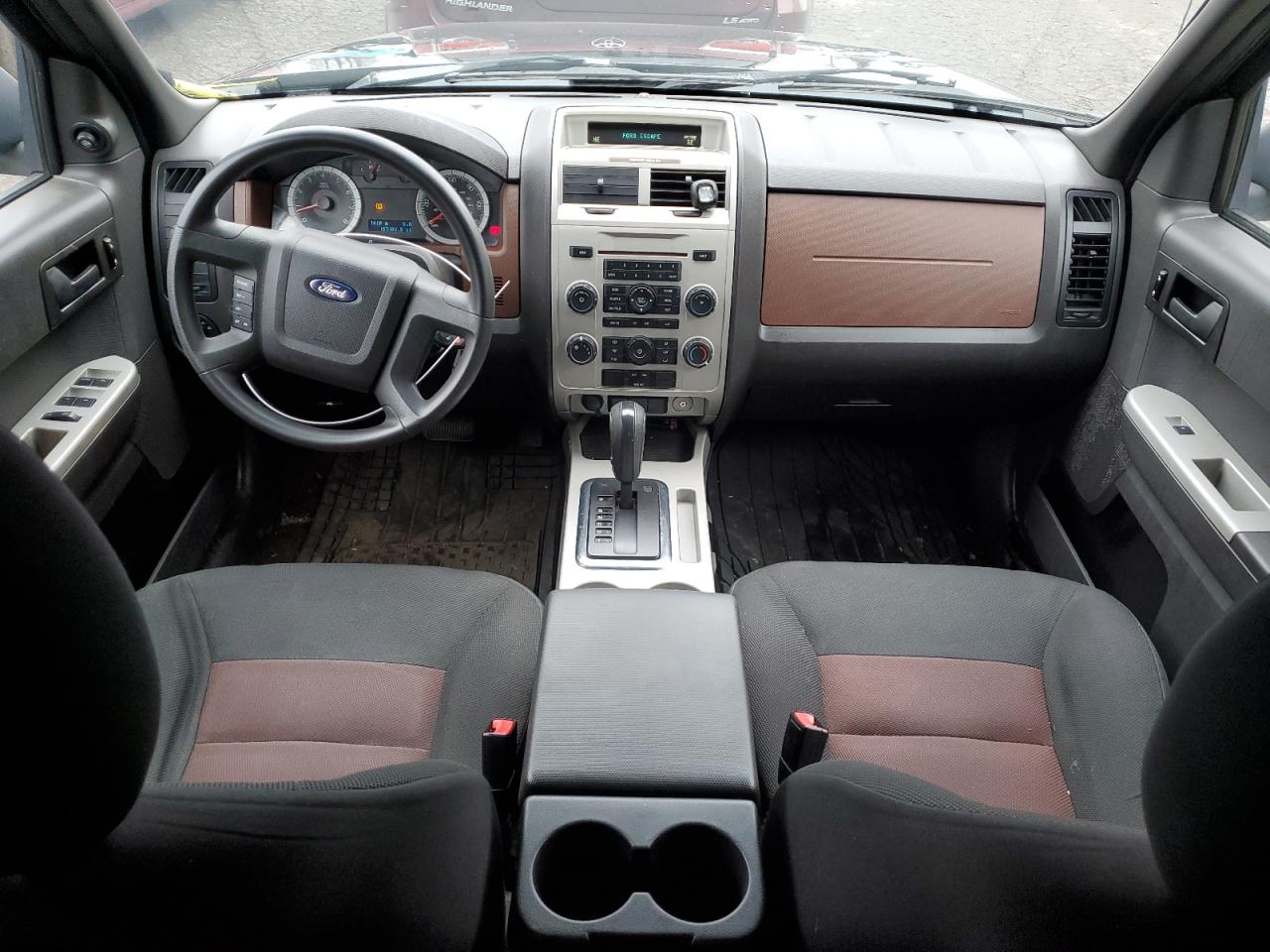 2008 Ford Escape VIN 1FMCU03Z28KB80122 Copart auction photo, side damage thumbnail 8
