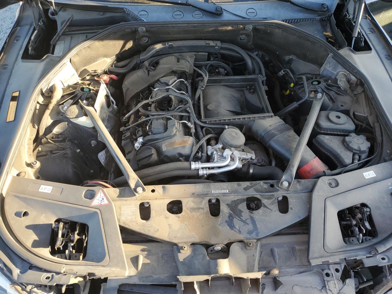 2012 BMW 5er VIN WBASN2C50CC202253 Copart auction photo, vandalism damage thumbnail 11