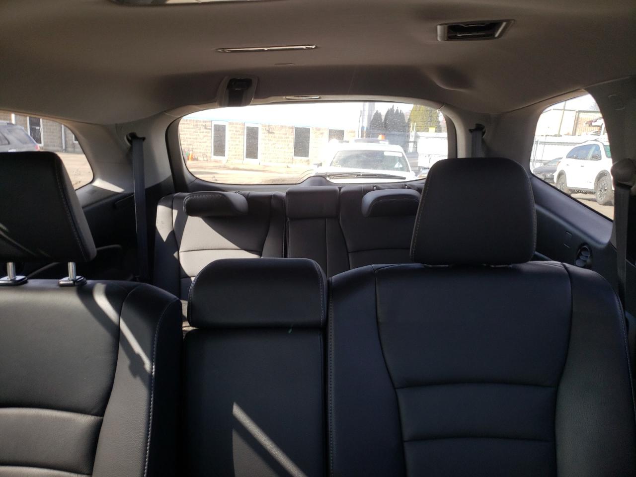 2022 Honda Pilot VIN 5FNYF6H21NB094599 Copart auction photo, vandalism / minor dent/scratches damage thumbnail 10