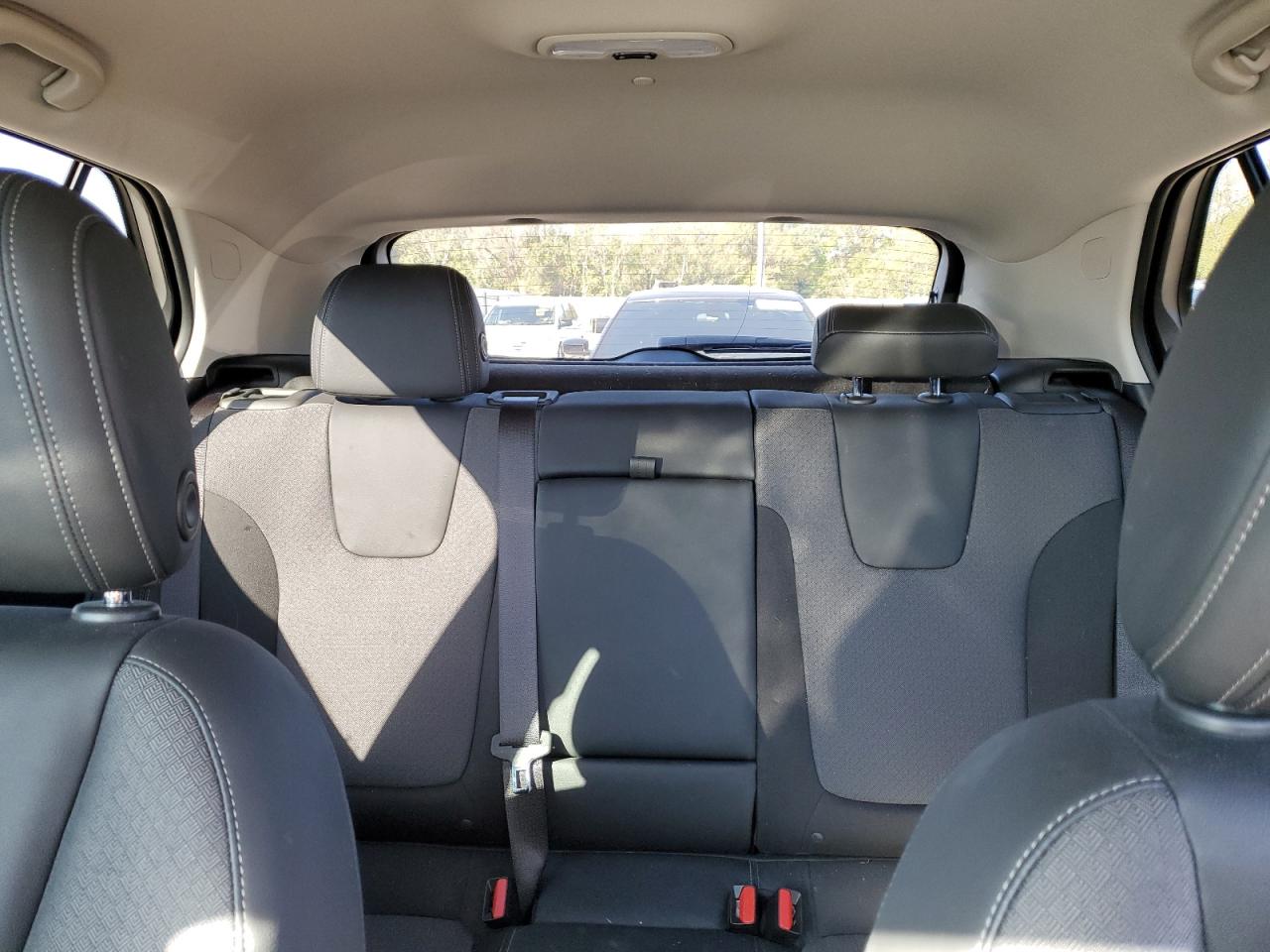 2022 Buick Encore VIN KL4MMDSL7NB023222 Copart auction photo, hail / minor dent/scratches damage thumbnail 10