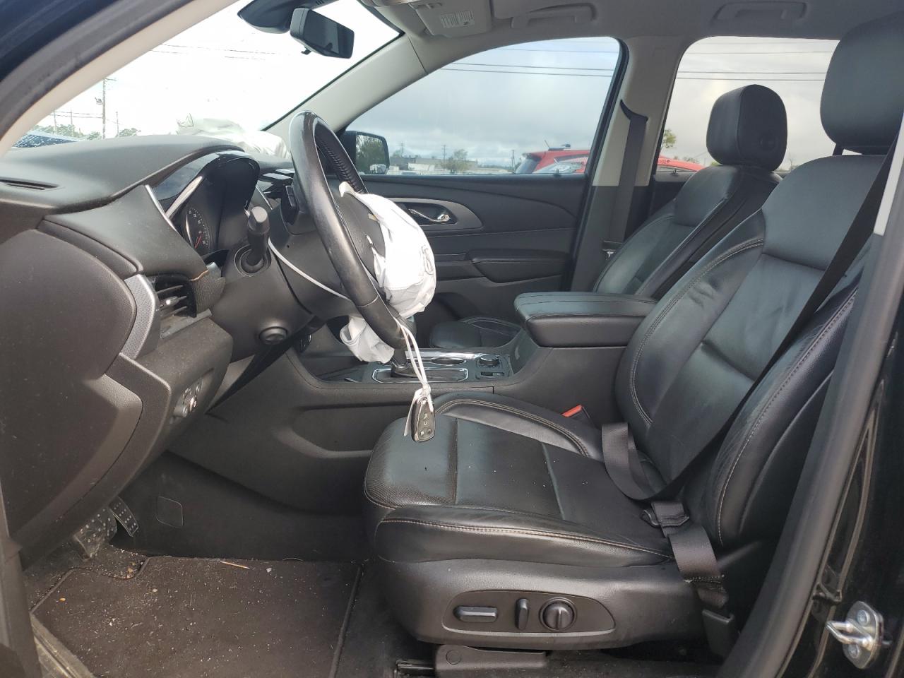 2018 Chevrolet Traverse VIN 1GNERKKW7JJ255059 Copart auction photo, front end / rear end damage thumbnail 7