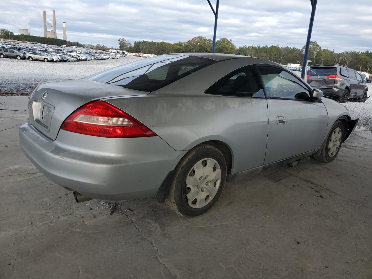 2003 Honda Accord VIN 1HGCM82263A023619 Copart auction photo, front end / minor dent/scratches damage thumbnail 3