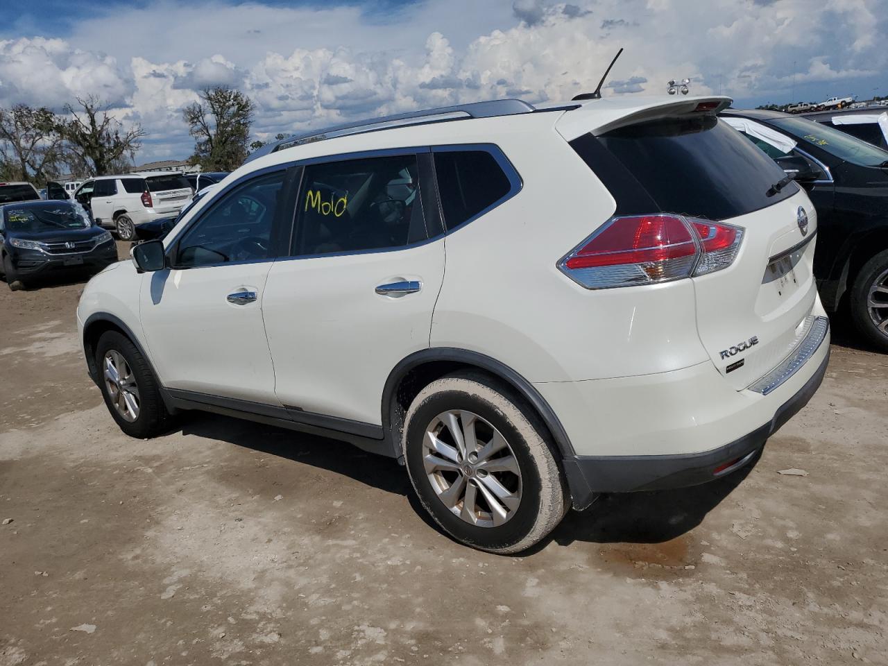 2016 Nissan Rogue VIN KNMAT2MT2GP687933 Copart auction photo, water/flood damage thumbnail 2