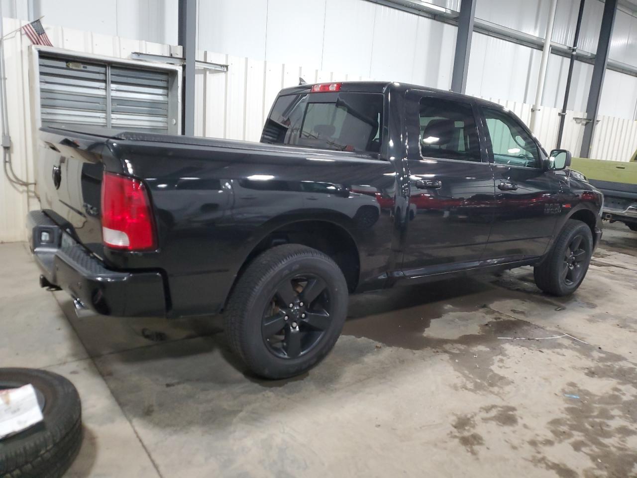 2018 RAM 1500 VIN 1C6RR7LM7JS354583 Copart auction photo, front end damage thumbnail 3